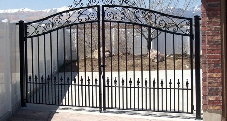 Electric Driveway Gate Installation in Azusa